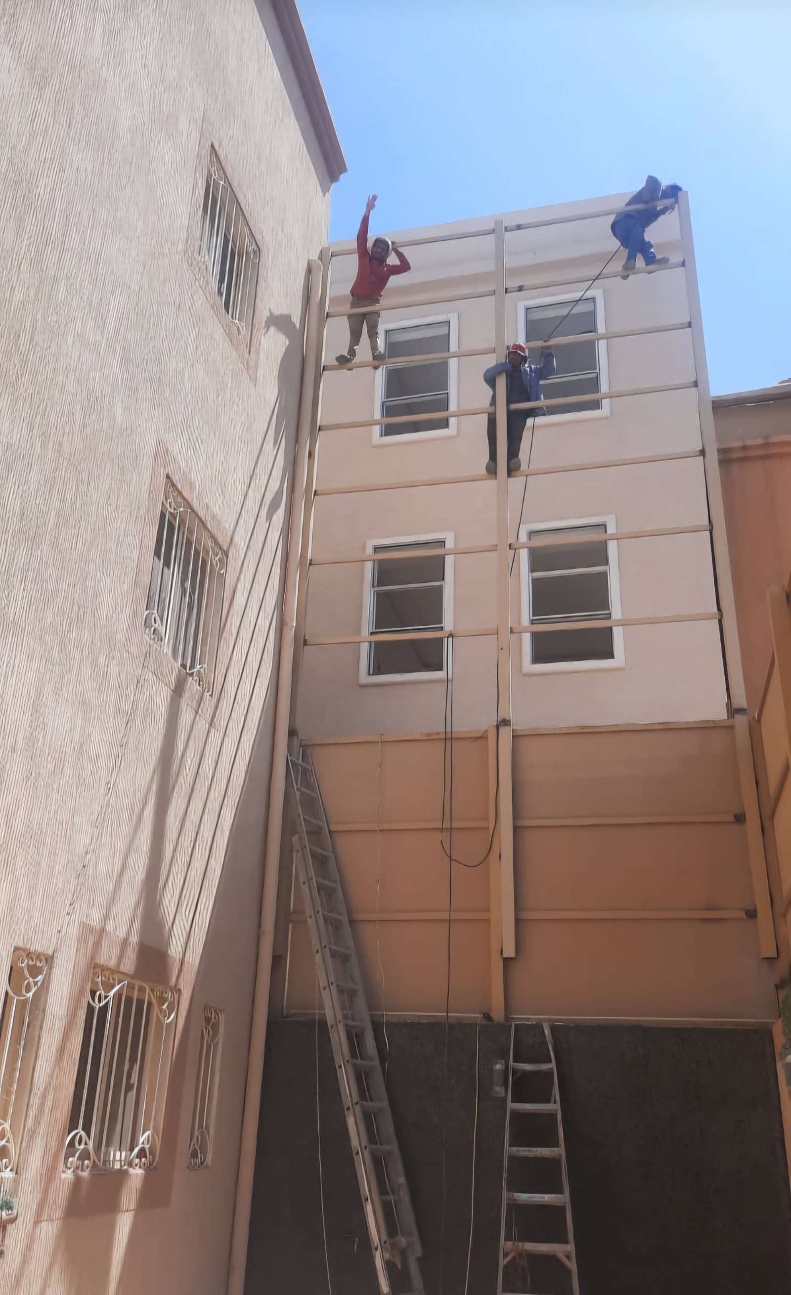 سواتر فوق اصوار